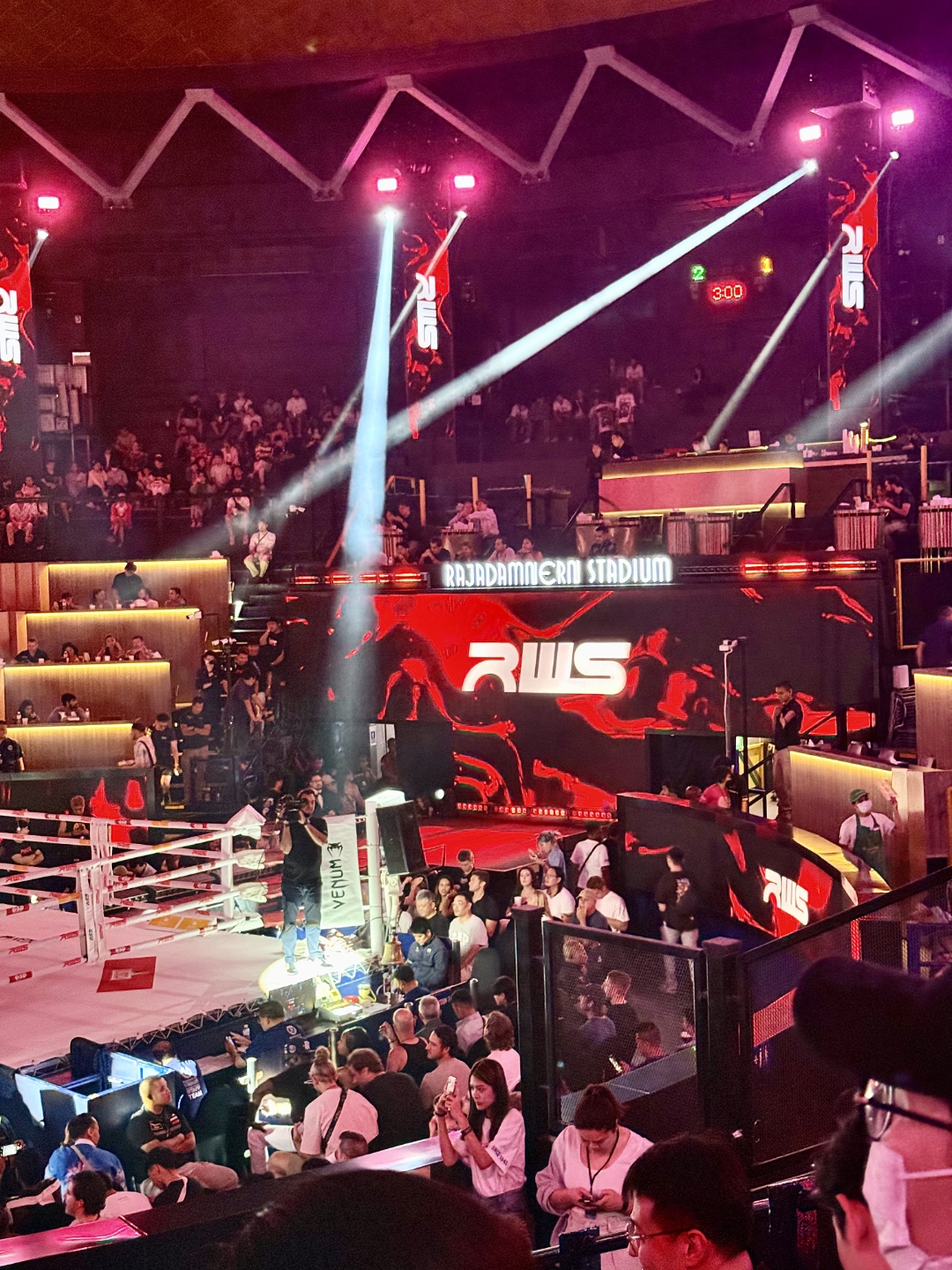 全球热议!拳击场外八卦引关注 全球热议!拳击场外八卦引关注