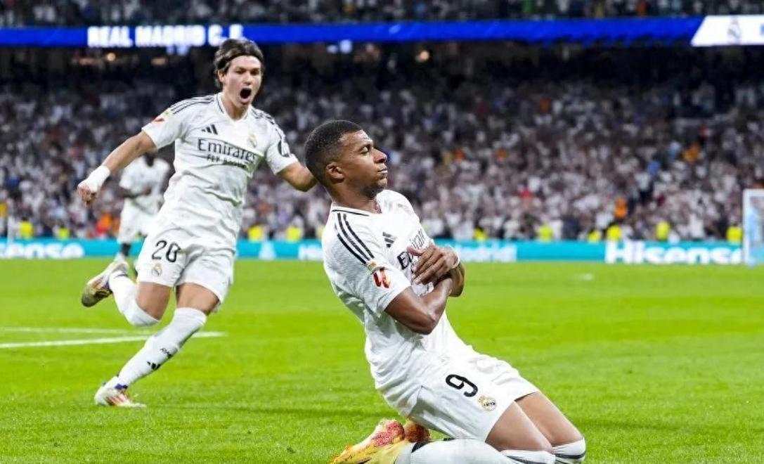 巴萨鏖战法国，姆巴佩状态火热