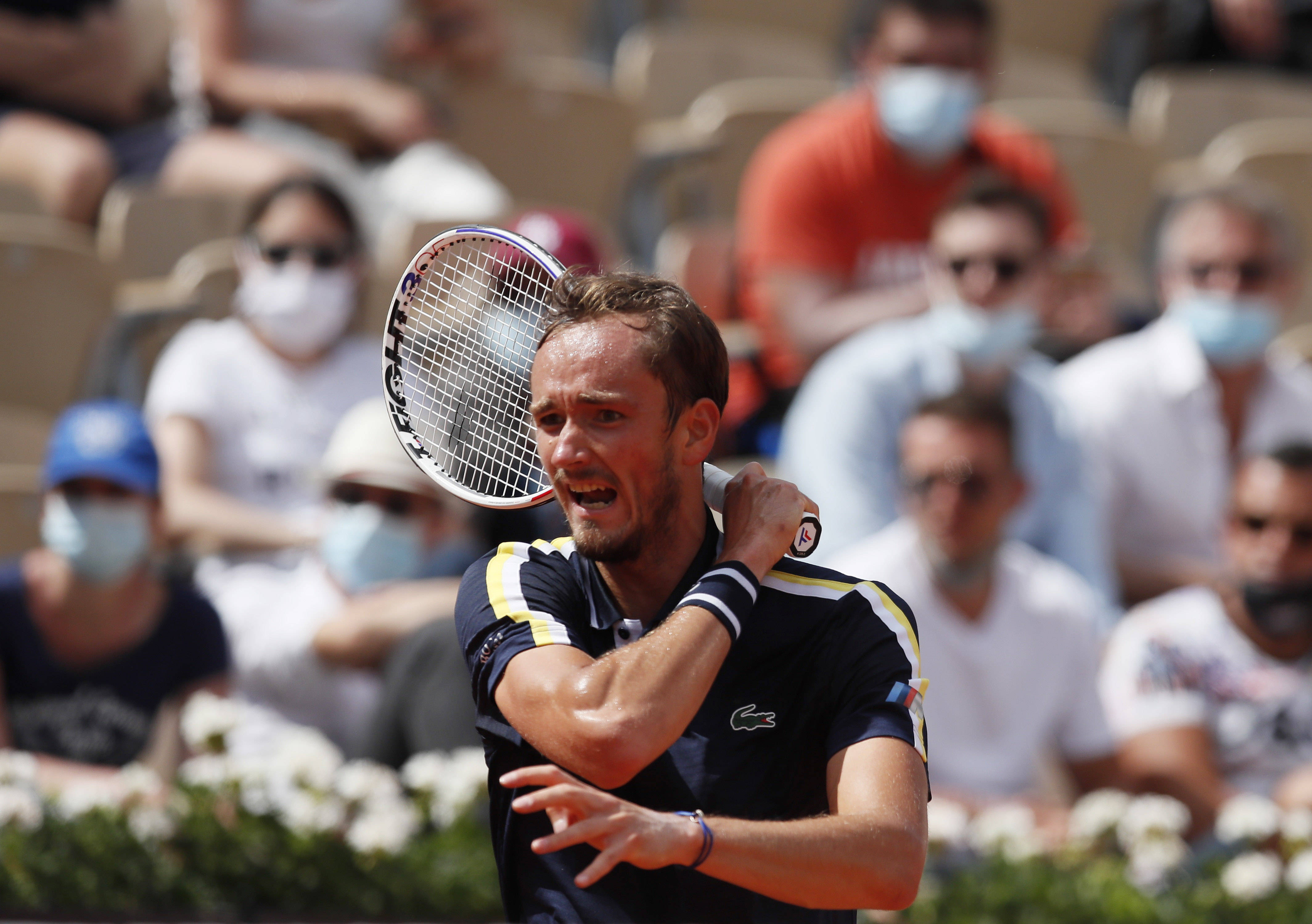 ATP总决赛横扫法网,梅德韦杰夫带队取胜 ATP总决赛横扫法网,梅德韦杰夫带队取胜