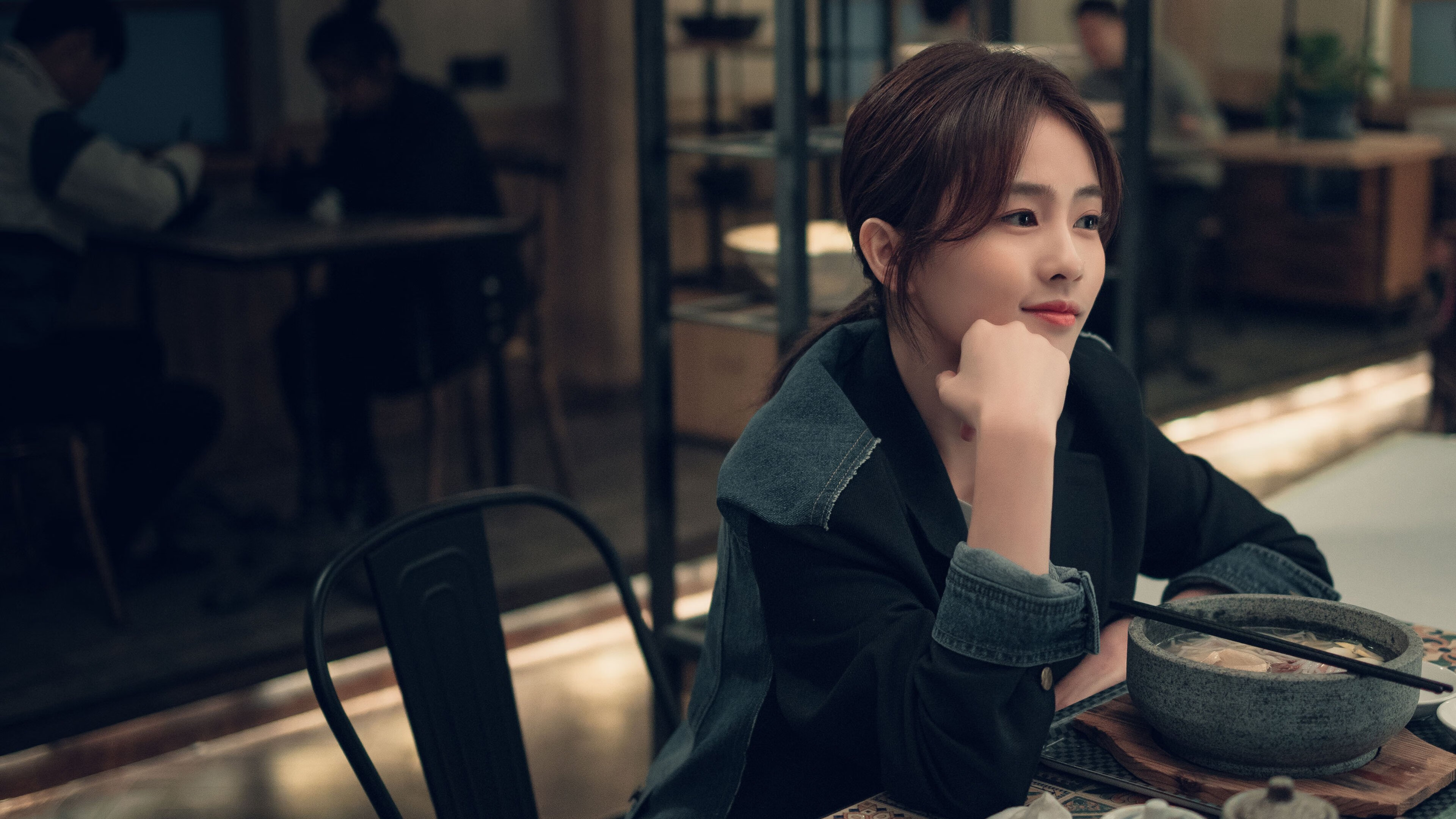 末节之神降临费城，文班亚马23分9帽上演NBA史上最恐怖接管秀