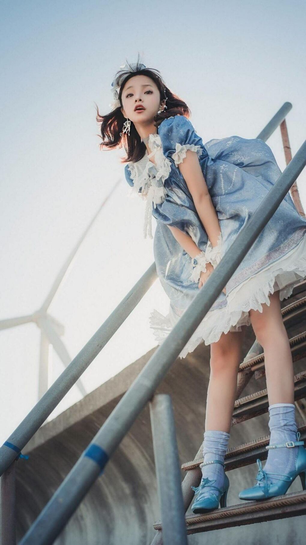 极速缠斗，当F1争冠焦点遭遇黄蜂防守式的终极绞杀