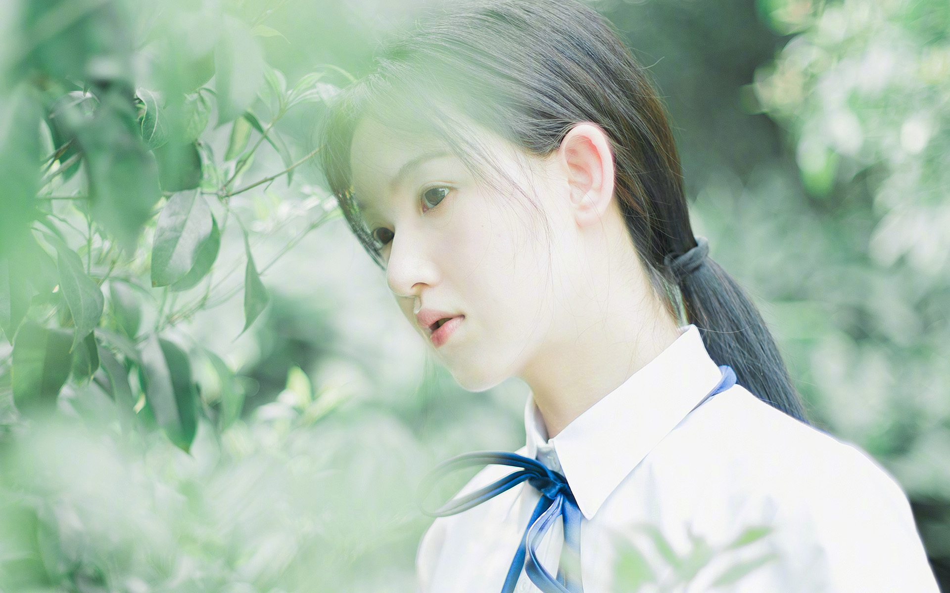 白色雕塑与红魔心脏，奥利维耶的双面统治艺术