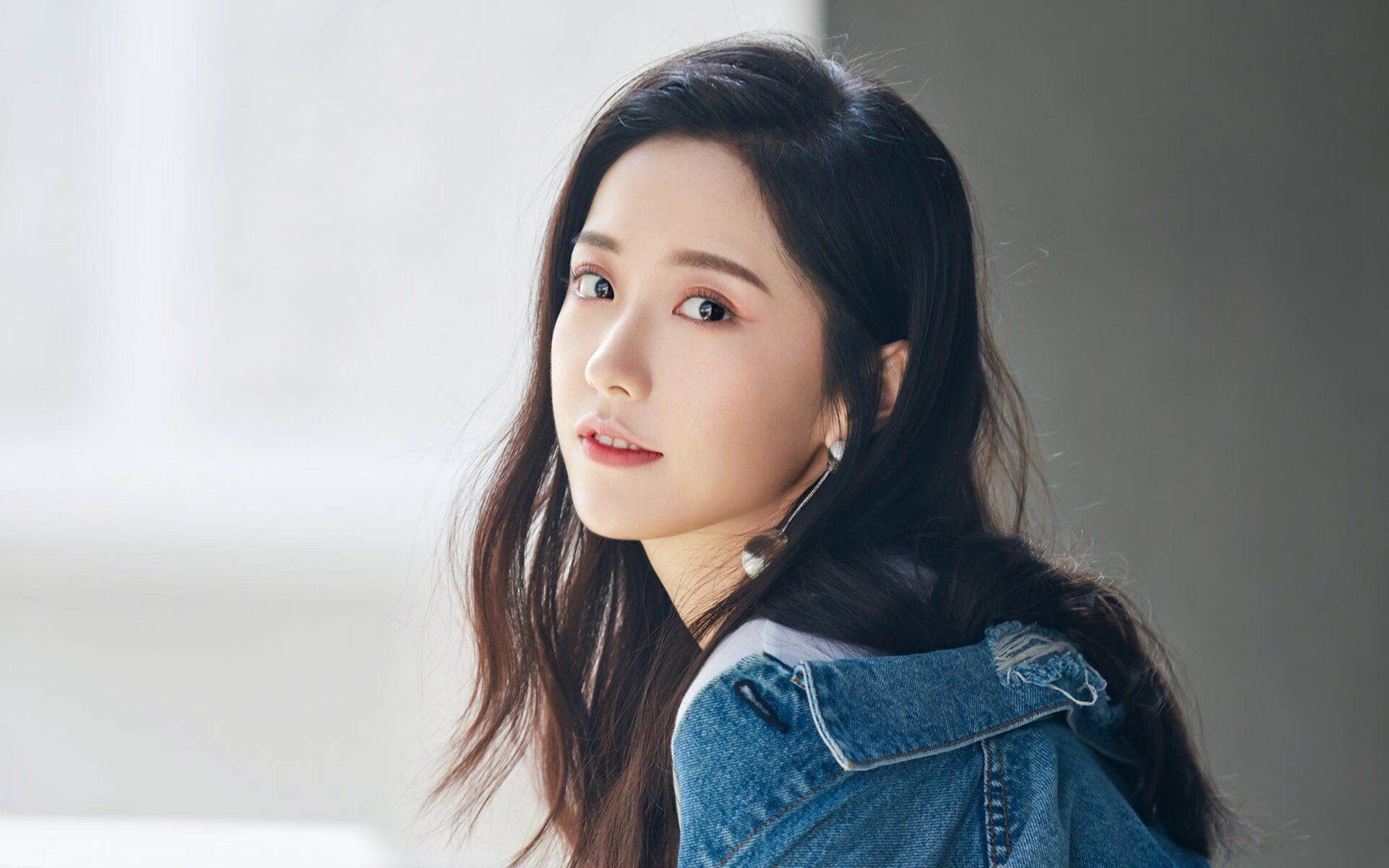 里昂击败毕尔巴鄂，卡马文加，这位19岁的指挥家如何谱写了胜利的变奏乐章