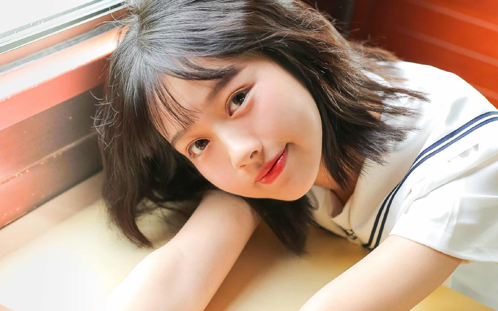 小蜘蛛织网,曼城找到新解法,阿尔瓦雷斯火热状态如何重塑对阵雷恩的战术棋盘