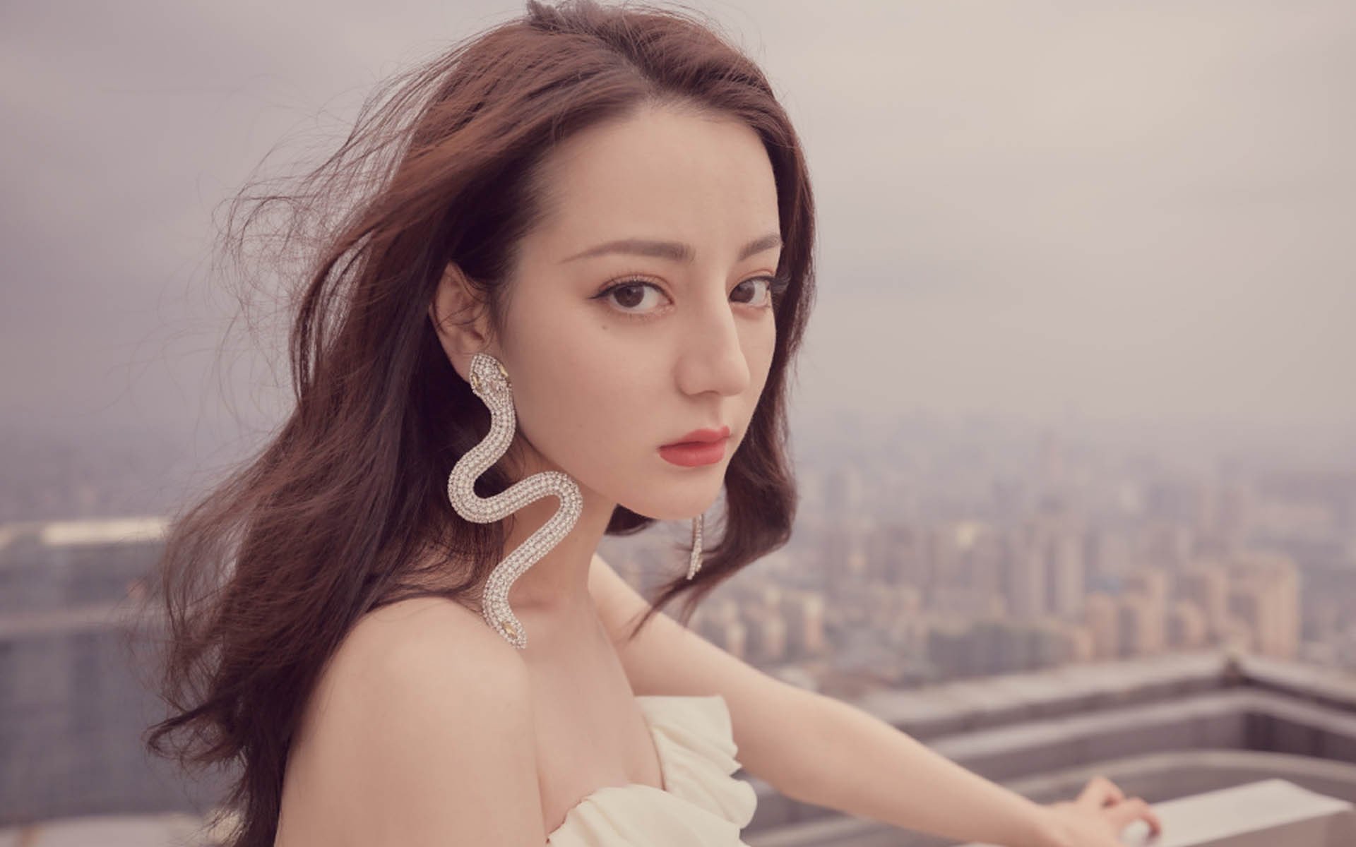 英超争冠关键战役映照爵士吉林血拼精神