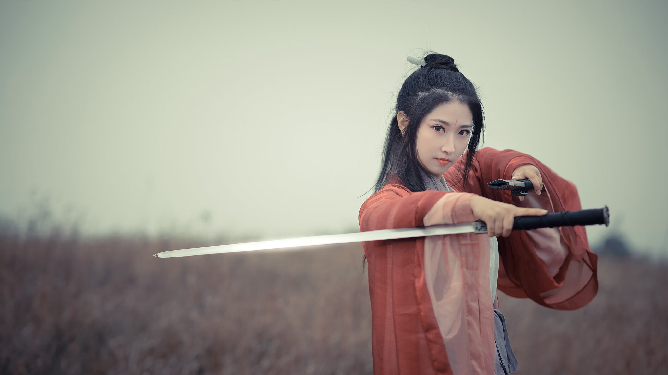 火力全开！阿尔及利亚新星齐力压制摩纳哥，斯通斯关键时刻成胜负导演