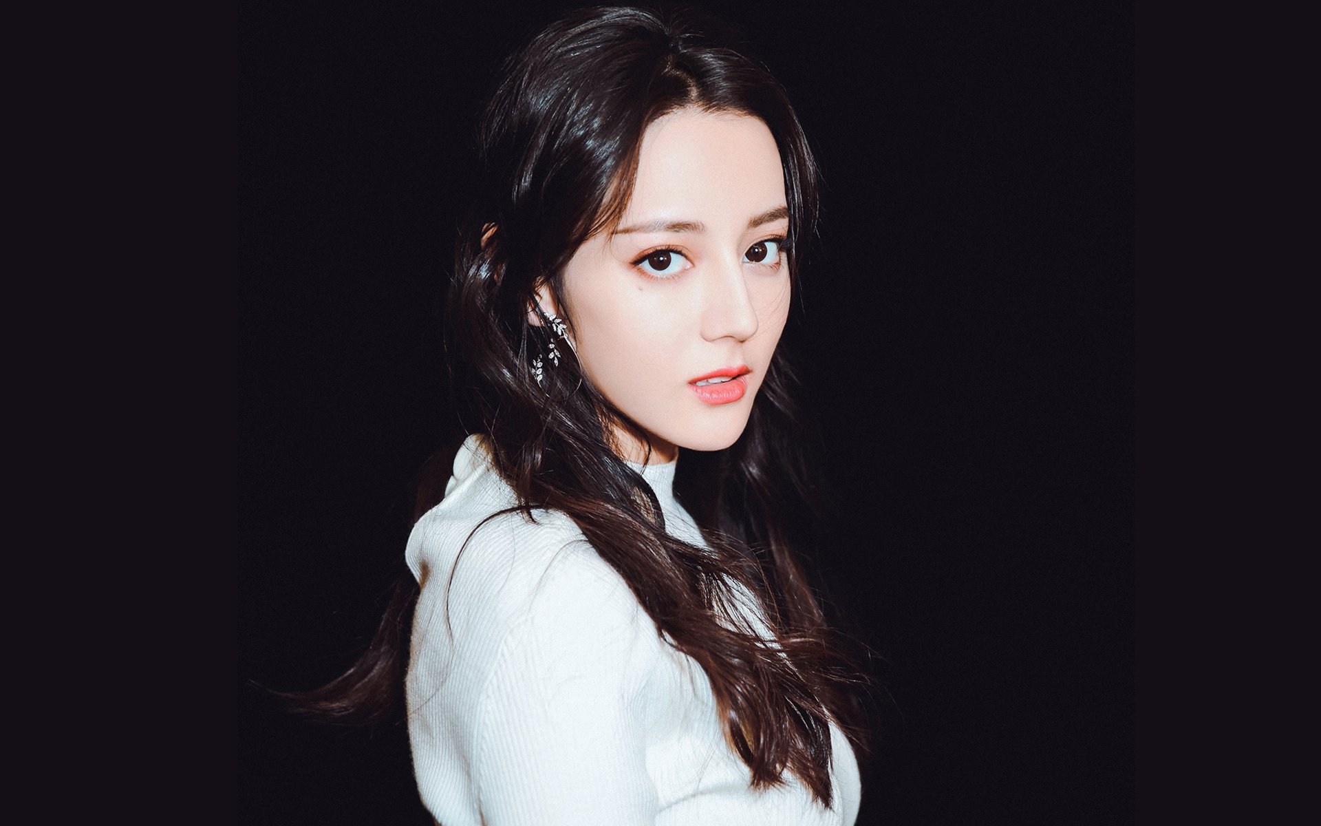 绿茵悲歌，库尔图瓦一夫当关，橙色风暴戛然而止