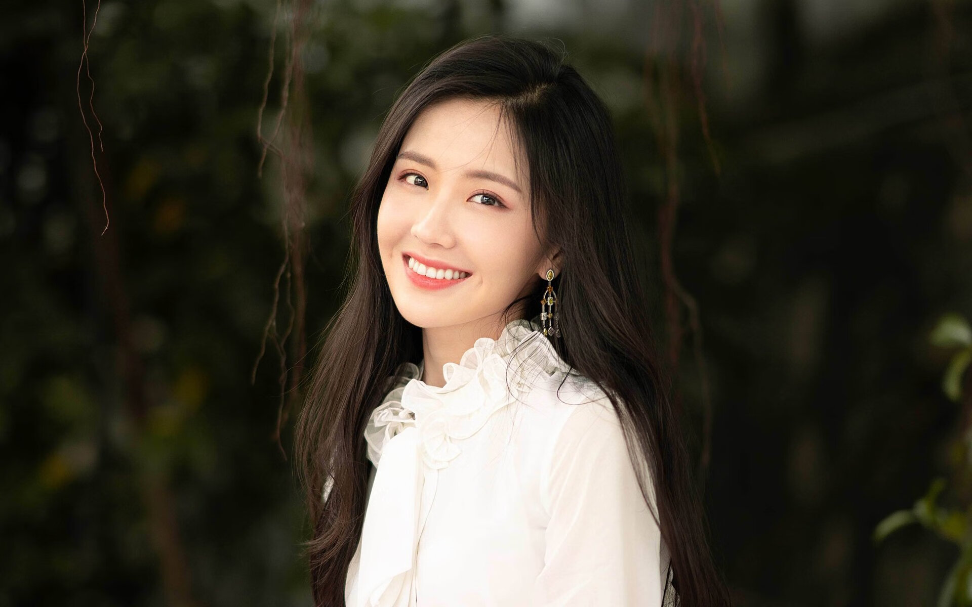 双面碎梦者—当格列兹曼用伯纳乌的月光,切开斯洛伐克的钢铁防线